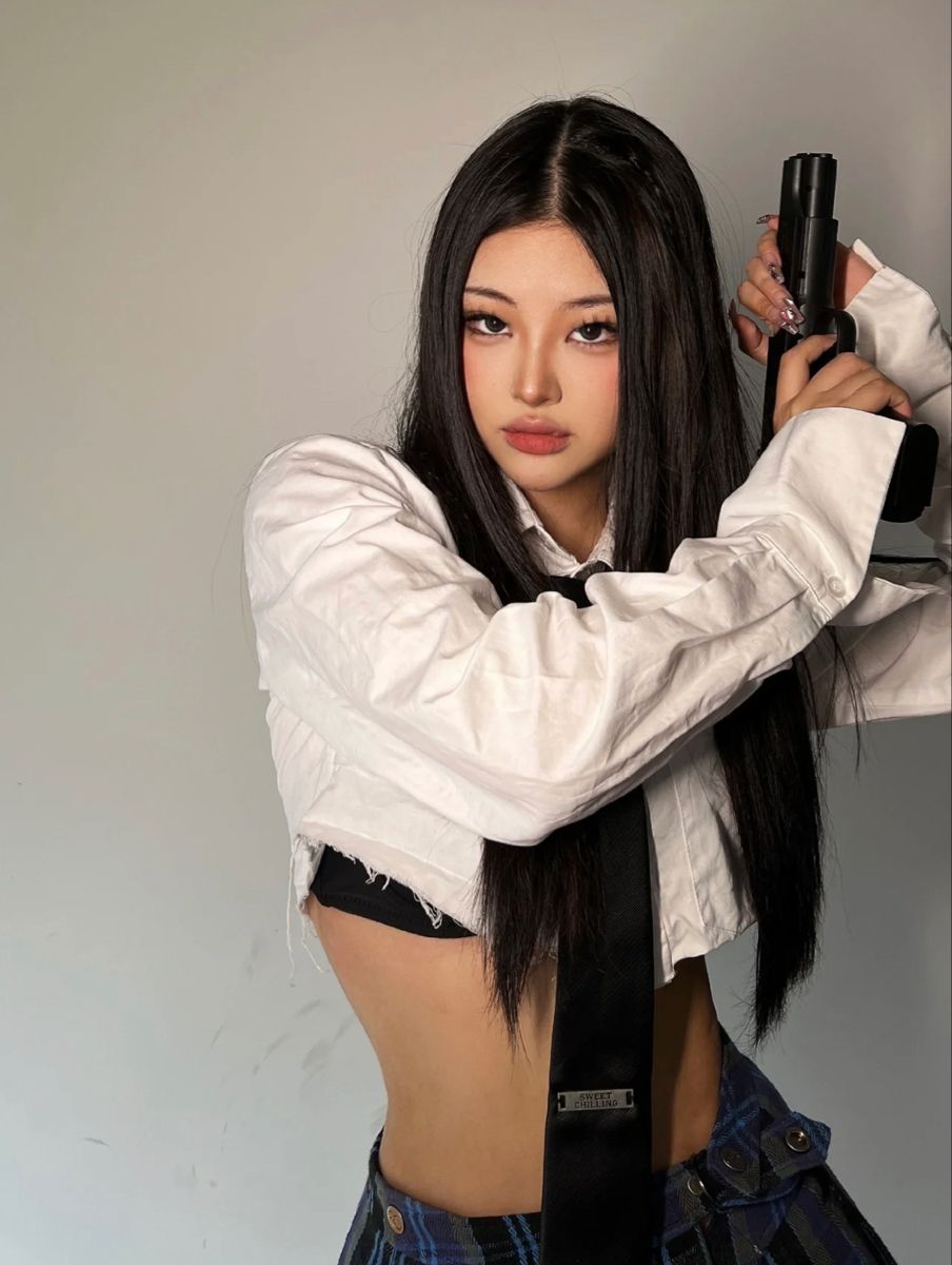 A cozy shot with Sassy girls — straight from Qingdao