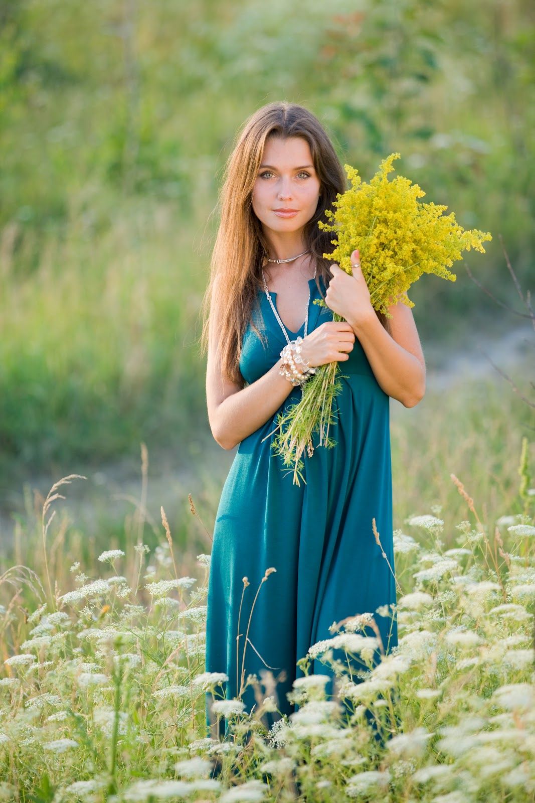Slavic women in Qingdao