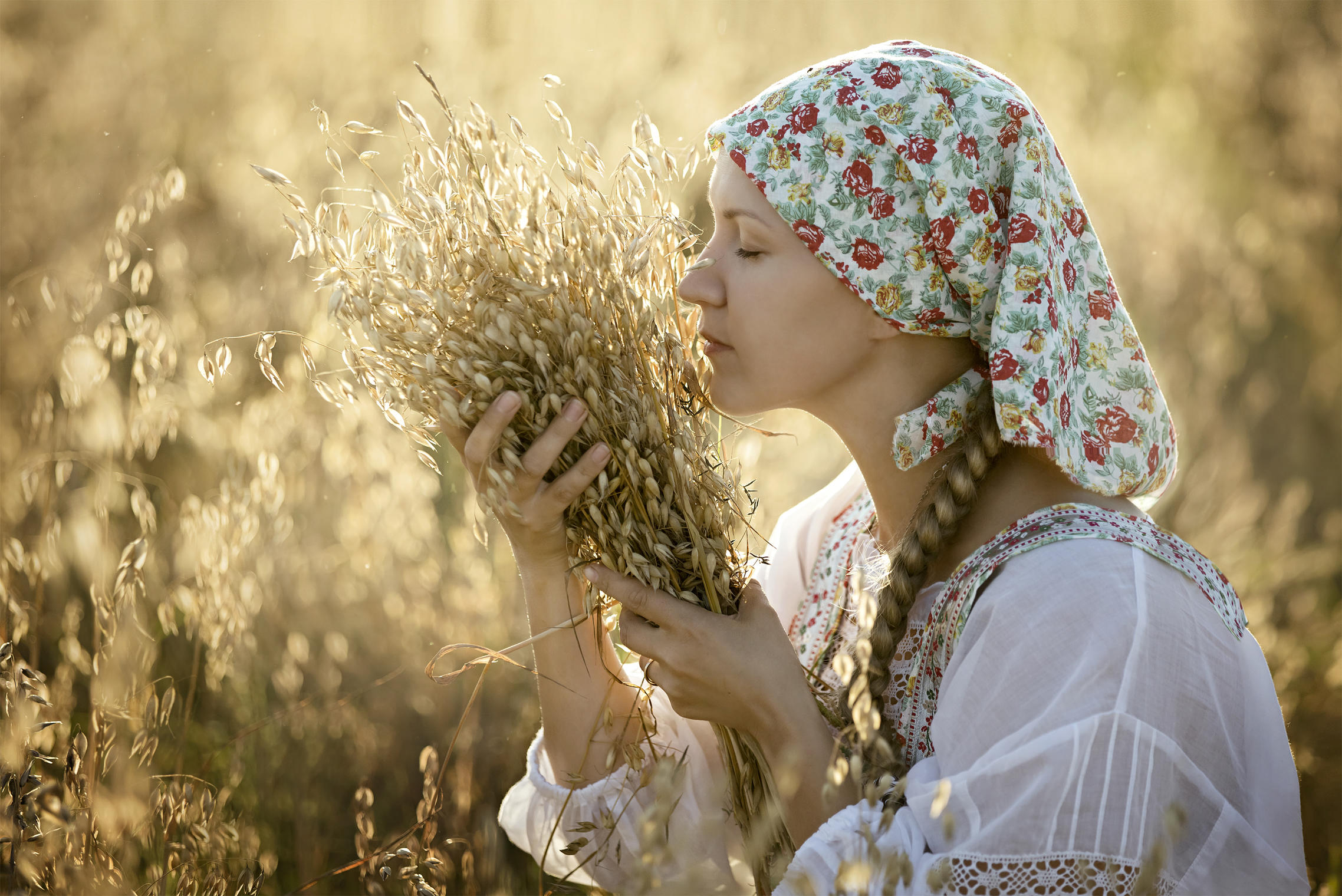 Photo Women in Slavic costumes in Qingdao