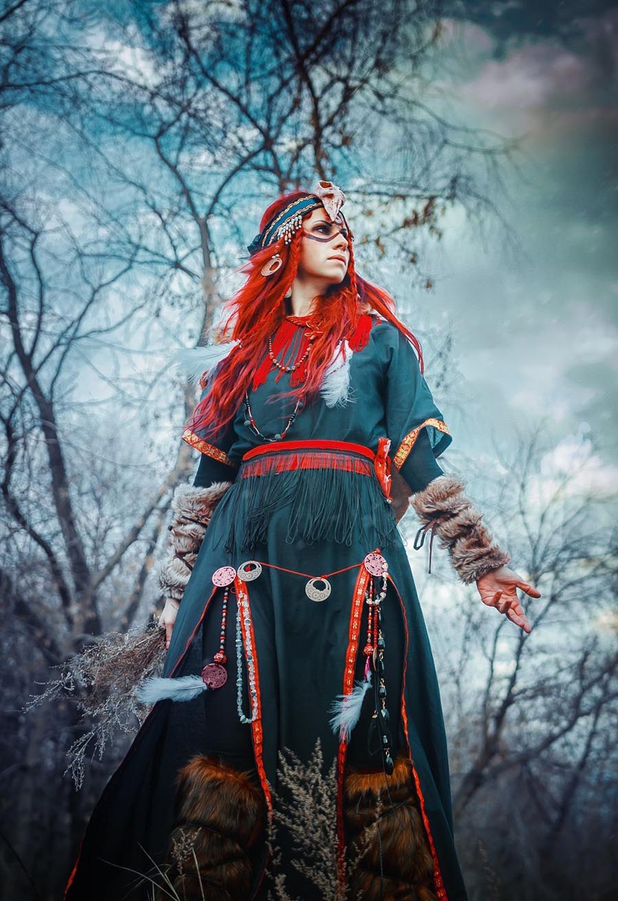 Girls in Slavic costumes underwear in Qingdao