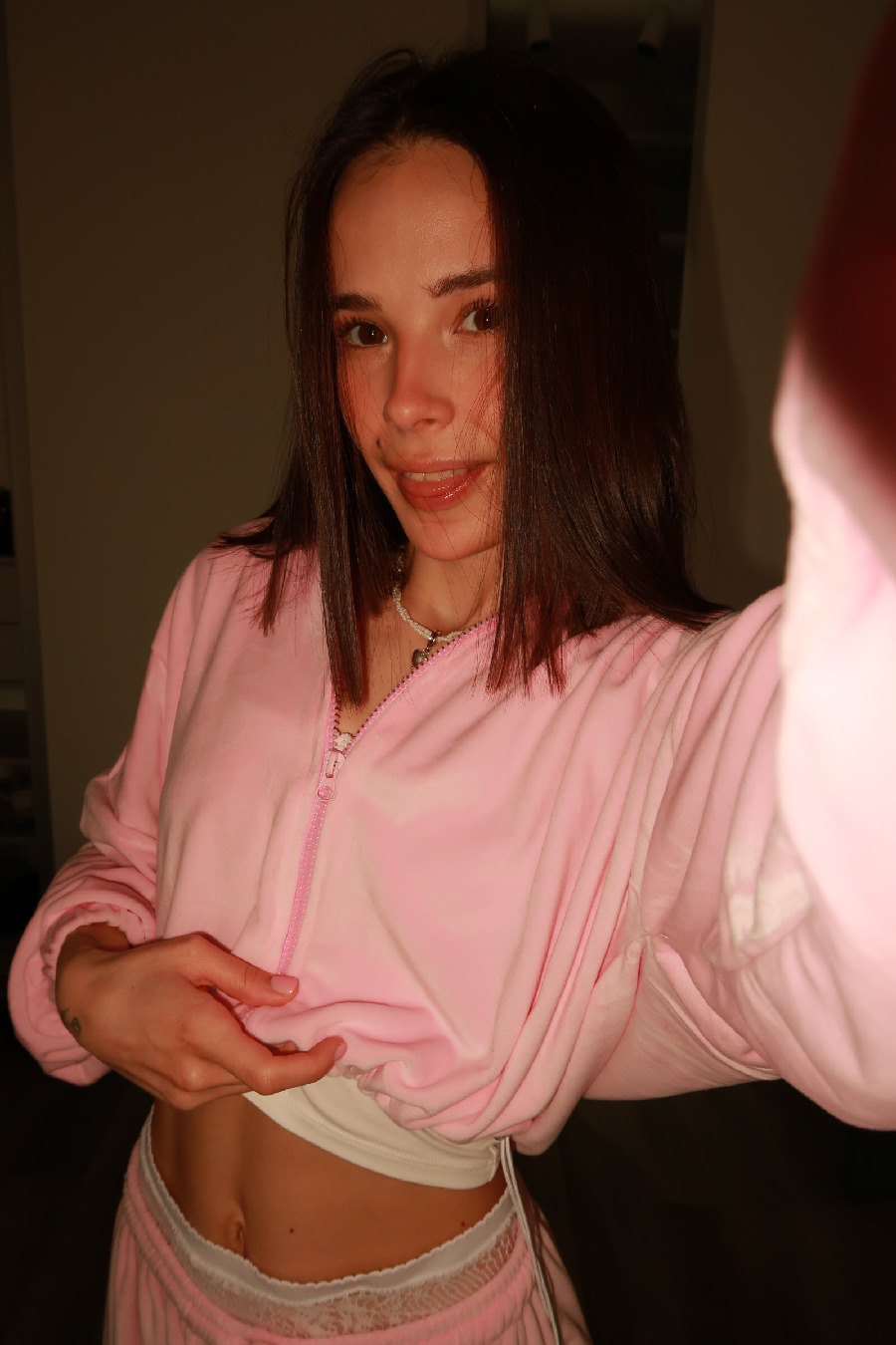 Tina brings the glow — live moments in Qingdao